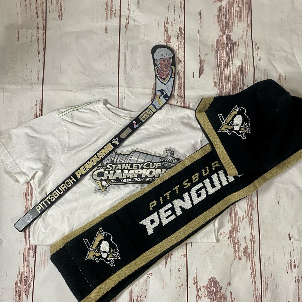 NHL Pittsburgh Penguins Gear Bundle